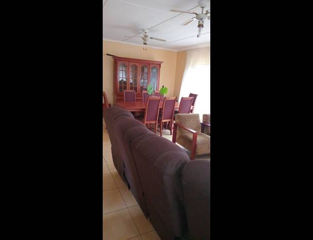 4 BEDROOM FREEHOLD FOR SALE IN BELLAIR